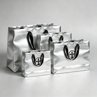 Sac en papier personnalisé, recyclable, avec logo UV, pour vêtements, jupes, accessoires, pantalons, chaussettes, bijoux, emballage cadeau, vente en gros, design personnalisé, pas cher
