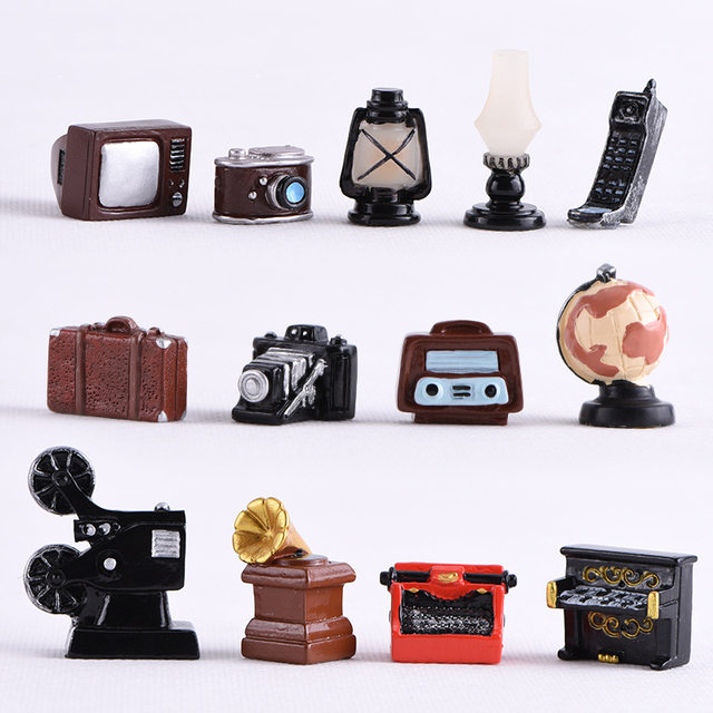 13pcs Retro Home Appliances Ornaments Resin Miniature Dollhouse Furniture Accessories Fairy Music Mini Simulated Furniture
