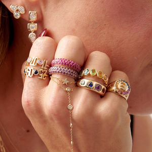 Anillo Ovalado Gemnel Rainbow con Engaste de Gemas Multicolor, Joyería Prismática para Uso Diario, Alternativa a la Piedra de Nacimiento Ovalada Arcoíris - Product Image 6