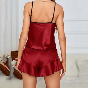 Pyjama en satin doux Ensemble haut et short en deux pièces Ensemble de pyjama pour femmes et filles Vêtements de nuit - Product Image 4