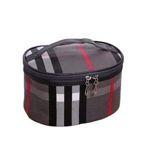 กระเป๋าเครื่องสำอางลายสก๊อตขนาดใหญ่มีซิปกระเป๋าใส่เครื่องสำอางกันน้ำทันสมัยกระเป๋าใส่อุปกรณ์ - Product Image 1