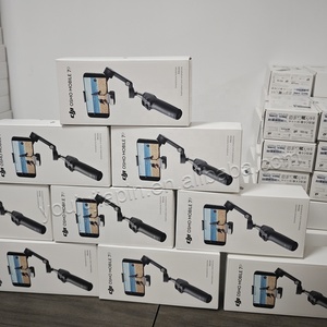 DJI <span class=keywords><strong>Osmo</strong></span> <span class=keywords><strong>Mobile</strong></span> 7 / <span class=keywords><strong>Osmo</strong></span> <span class=keywords><strong>Mobile</strong></span> 7P, Estabilización Robusta de 3 Ejes, 10 Horas de Duración de la Batería y Carga de Teléfono, DJI OM 7 / OM 6 - Product Image 5