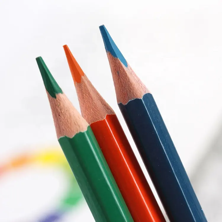 Crayons en bois colorés de haute qualité, 12/24 couleurs, échantillon gratuit, fournitures scolaires, logo personnalisé