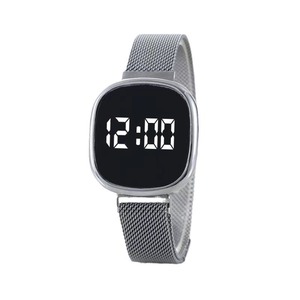 Orologio da Uomo Quadrato di Grande Successo con Cinturino in Acciaio a Rete e Fibbia Magnetica, Schermo Touch LED, Orologio Elettronico Digitale da Polso - Product Image 6