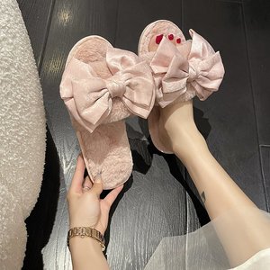 Women's cute indoor slippers and outdoor sandals. EVA <b>insole</b> with breathable and plush design. Suitable for family gatherings. - Product Image 1