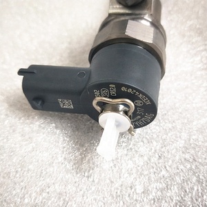 Kit Perbaikan Injektor Bahan Bakar OEM Nosel Injektor Common Rail Diesel 0445110317 - Product Image 2
