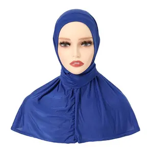 새로운 패션 스포츠 Hijab 도매 우유 실크 Hijab 여성 공급 이슬람 여성 럭셔리 스카프