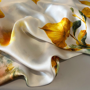 Fashion Elegant 180*85cm Polyester Silk Printed Scarf Custom Design Ladies Flower Pattern Silk Shawls for Muslim Women <strong>Kaftans</strong> - Product Image 2