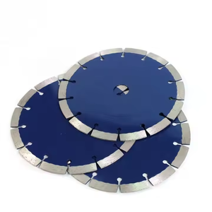 Le <span class=keywords><strong>disque</strong></span> à découper diamanté bleu robuste utilise une <span class=keywords><strong>meuleuse</strong></span> d'angle <span class=keywords><strong>pour</strong></span> couper des lames de scie diamantées sur les sols et les murs en céramique - Product Image 5