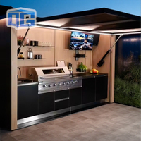 Cuisine extérieure personnalisée avec îlot barbecue, évier et rangements – Ensemble de meubles de cuisine d'extérieur pour patio
