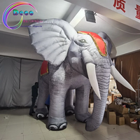 Éléphant gonflable géant décoré avec couverture de selle pour la décoration d'événements de mariage et comme accessoire de présentation