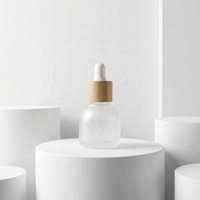 Flacons compte-gouttes en verre givré de qualité supérieure de 10 ml avec couvercle en bambou, flacons vides pour huile essentielle, huile de massage