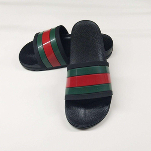 Chaussons de <span class=keywords><strong>luxe</strong></span> pour hommes en cuir véritable de marque de créateur, tongs d'extérieur de haute qualité, chaussons en caoutchouc amortissants - Product Image 3
