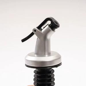 <span class=keywords><strong>Bouteille</strong></span> en verre carrée vide pour vinaigre, <span class=keywords><strong>huile</strong></span> d'olive, sauce soja, 250 ml, 16 oz, 500 ml, avec <span class=keywords><strong>bec</strong></span> <span class=keywords><strong>verseur</strong></span> pour la cuisine - Product Image 6