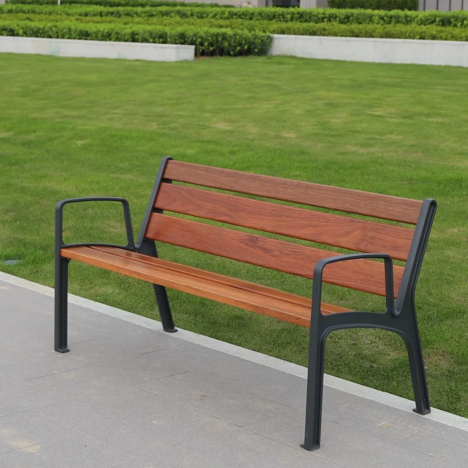 High Quality Retro Style Anti-Rust Metal Chair Legs Natural Wooden Bench Seat For Outdoor Public Places