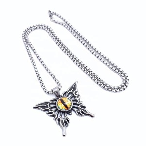 Colgantes de animales de acero inoxidable al por mayor, collar vintage con dije de mariposa y piedra, chapado en oro, joyería cristiana de moda - Product Image 3