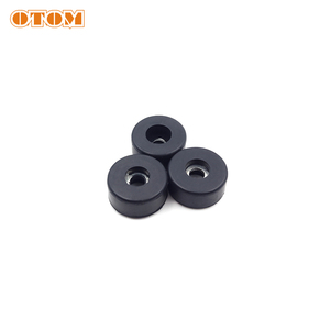 Rouleau amortisseur de montage de réservoir de carburant de moto OTOM SX SXF XC XCW EXC EXCF 50 85 125 250 450 <span class=keywords><strong>500</strong></span> pour KTM HUS QVARNA <span class=keywords><strong>GASGAS</strong></span> - Product Image 6