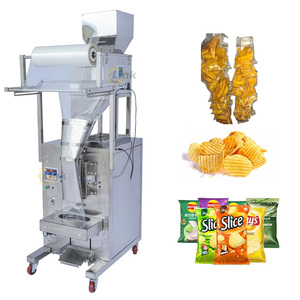 Machine d'emballage verticale à pesée <span class=keywords><strong>pour</strong></span> popcorn, chips de tomate, chips de banane plantain, remplissage d'<span class=keywords><strong>azote</strong></span> <span class=keywords><strong>pour</strong></span> 10-20 sachets/min, machine à sachets en plastique - Product Image 1