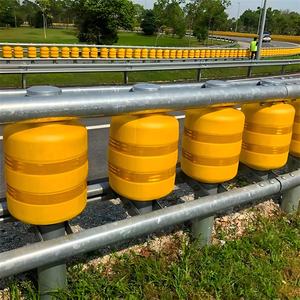 Barrières routières galvanisées à chaud avec bandes réfléchissantes pour le dérivation temporaire du trafic et la sécurité - Product Image 5