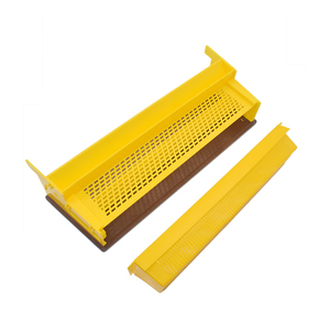 Assemblage facile Équipement d'apiculture Matériau PP Plateau à <span class=keywords><strong>pollen</strong></span> ventilé Nouveau piège à <span class=keywords><strong>pollen</strong></span> amovible pour ruche Collecteur <span class=keywords><strong>de</strong></span> <span class=keywords><strong>pollen</strong></span> d'abeille - Product Image 3