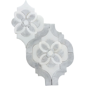 Décoration murale intérieure moderne de luxe <span class=keywords><strong>en</strong></span> laiton blanc Bianco Carrara marbre aiguisé jet d'eau mosaïque de carreaux de pierre <span class=keywords><strong>pour</strong></span> sols - Product Image 5