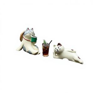 Décorations mignonnes en résine pour l'intérieur de la voiture, figurines de chat miniatures, accessoires pour tableau de bord et rétroviseur de voiture - Product Image 4