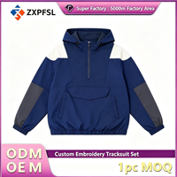 Blouson Anorak Coupe-Vent à Capuche Demi-Zip en Nylon avec Blocs de Couleurs et Logo Personnalisé pour Hommes – Vêtement d'Extérieur Décontracté – Vente en Gros