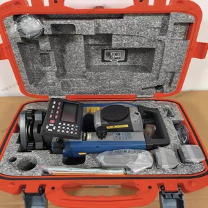 Station totale Sokkia IM-101, instrument de topographie électronique de haute précision avec grossissement 30x et indice de protection IP65 - Product Image 1