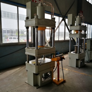 <span class=keywords><strong>Presse</strong></span> hydraulique à quatre colonnes <span class=keywords><strong>de</strong></span> 160 tonnes pour le formage à chaud <span class=keywords><strong>de</strong></span> tapis intérieurs et <span class=keywords><strong>de</strong></span> garnitures automobiles, avec moteur à engrenages PLC et pompe haute vitesse - Product Image 5