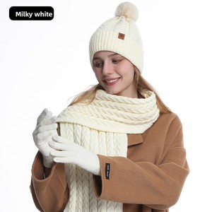 Ensemble de trois pièces pour femmes, <span class=keywords><strong>bonnet</strong></span> en tricot jacquard imprimé chaud d'hiver, avec écharpe <span class=keywords><strong>et</strong></span> gants - Product Image 6