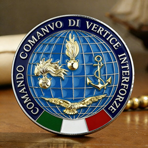 Moneda Conmemorativa 3D en Relieve del Comando de Operaciones Conjuntas de Italia - Moneda de Desafío con Mapa Mundial de Esmalte Azul y Emblemas Náuticos - Product Image 1