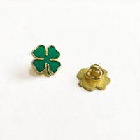 Insigne en métal personnalisé Ireland St. Patrick's Day Lucky Shamrock Trèfle à quatre feuilles Insigne Vintage Baked Lacquer Drip Oil Label Pin