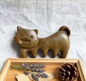 Peine de masaje con forma de tigre encantador de madera de nuevo estilo <span class=keywords><strong>2025</strong></span> para niños, peine de masaje de madera para uso doméstico para niños - Product Image 4