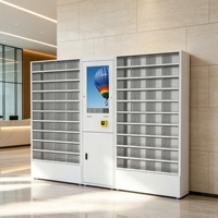 Casier automatique pour chapeaux, chaussures et lunettes de soleil avec porte transparente, écran publicitaire et plateforme de contrôle à distance