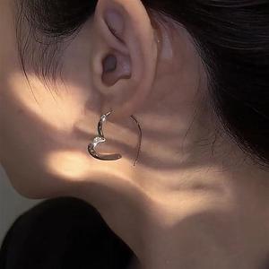 Orecchini a Cerchio Aperti a Forma di Cuore per Donne, Stile Y2K, Eleganti e Alla Moda, Accessorio Moderno per Signore - Product Image 2