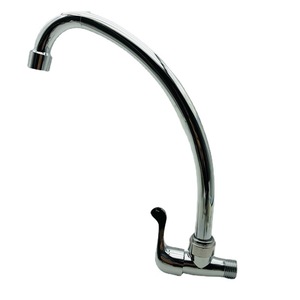 Water Knows Warmth Diseño moderno Single Cold Horizontal Swivel Plated Goose-Tube Grifo de fregadero montado en la pared Palanca de aleación de zinc - Product Image 3