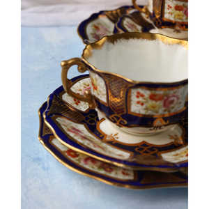 Set Trio Hammersley con Piatto per Torta in Porcellana Decorazione Blu Dipinta a Mano - Product Image 4