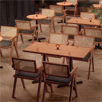Ensembles de chaises de table de café de bar en bois massif vintage personnalisables pour taverne Western Restaurant Tea House pour salon Cafe Decor
