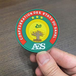 Parches de Silicona con Logotipo Personalizado en 3D, Transferencia Térmica, Etiquetas de Goma PVC con Velcro para Ropa - Product Image 2