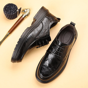 Chaussures habillées en cuir noir à lacets pour hommes, à semelle épaisse, idéales pour le bureau et les occasions professionnelles - Product Image 4