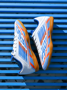 Chaussures <span class=keywords><strong>de</strong></span> futsal en caoutchouc pour intérieur et extérieur - Semelle plate antidérapante - Chaussures <span class=keywords><strong>de</strong></span> football professionnelles OEM/ODM - Product Image 3