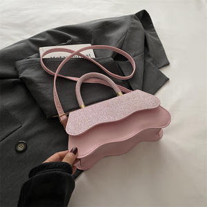 Sac à bandoulière en cuir PU pour femme, sac à main à rabat élégant et petit avec fermeture éclair, poignée de voyage - Product Image 6