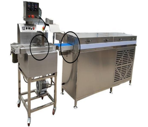 Machine à enrober le chocolat en barre de sucre pour <span class=keywords><strong>donuts</strong></span> avec tunnel de refroidissement, machine à enrober le chocolat au caramel - Product Image 5