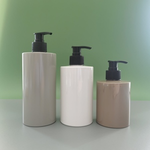 Bouteilles noires personnalisées OEM de 100 ml, 150 ml, 200 ml, 250 ml, 300 ml, 400 ml, 500 ml pour lotion avec pompe, produits et emballages en <span class=keywords><strong>plastique</strong></span> - Product Image 2