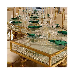 Mesa de Media Luna en Forma de S con Marco de Acero Inoxidable Dorado y Tapa de Cristal, Estilo Moderno, para Bodas y Fiestas - Product Image 1