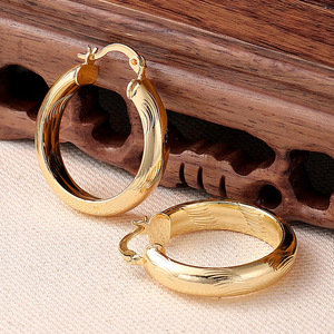 Pendientes personalizados, diseño con detalles de estilo industrial, inspiración vintage, pendientes de estilo moderno para fiestas y banquetes, regalo. - Product Image 4