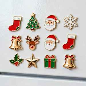 Aimant de réfrigérateur personnalisé en alliage métallique gravé avec image d'anime, durable et scintillant, pour la vente en gros - Product Image 4