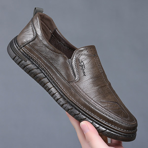 Mocassins en cuir pour hommes, chaussures décontractées à bout rond et semelle en caoutchouc souple, pour l'été - Product Image 1
