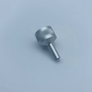 ลูกบิดอลูมิเนียมกลึง CNC พร้อมด้ามจับแบบมีร่องสำหรับงานกลึง - Product Image 1