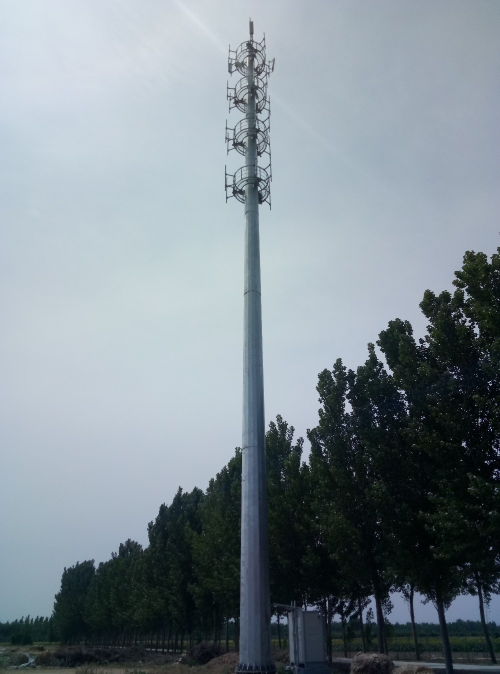 Hot Dip Galvanized Tubular Steel Lattice Tower Self Supporting 3